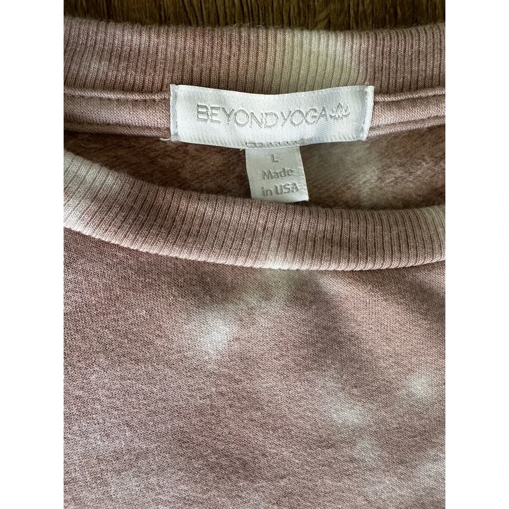Beyond Yoga Pink Tie Dye Cozy Fleece Sweatshirt Crewneck Size L - Picture 4 of 6